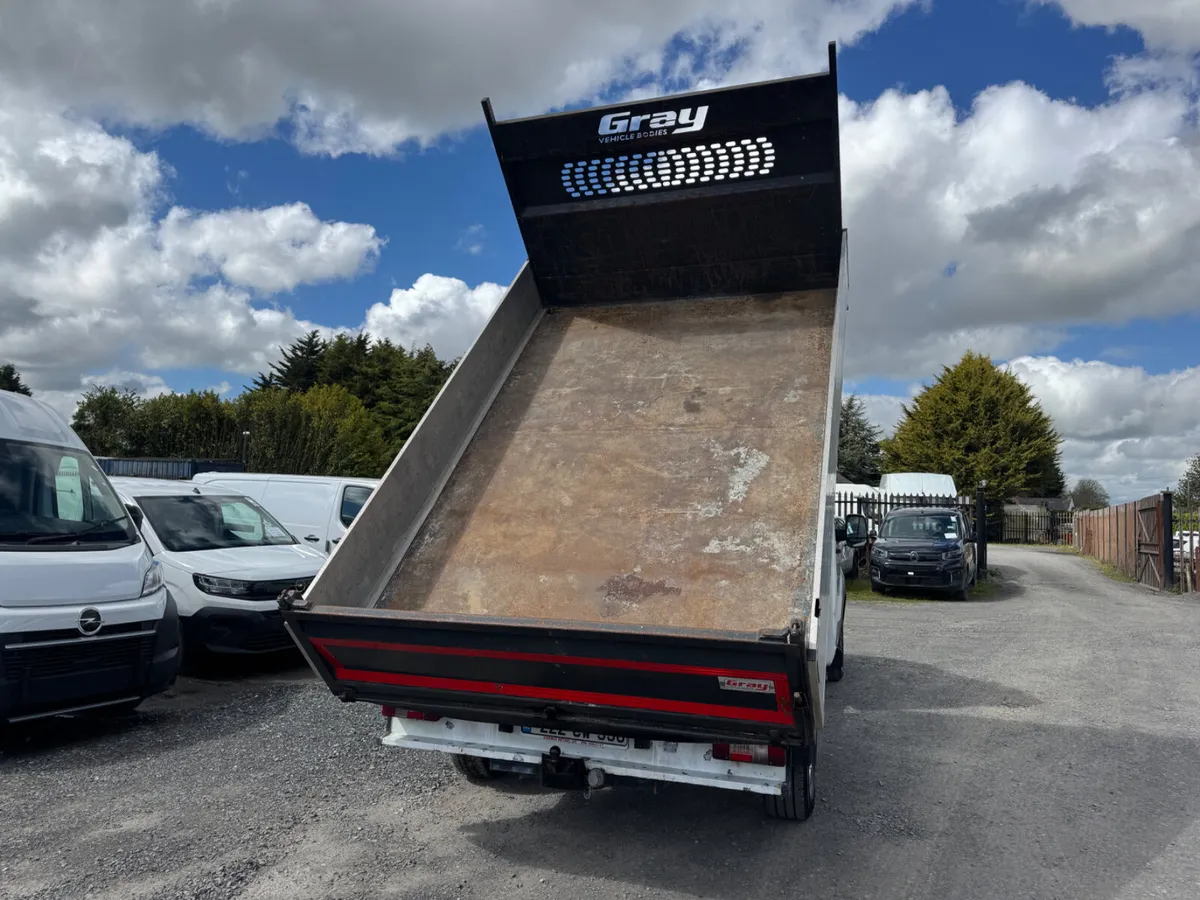 Maxus DELIVER 9 tipper - Image 3