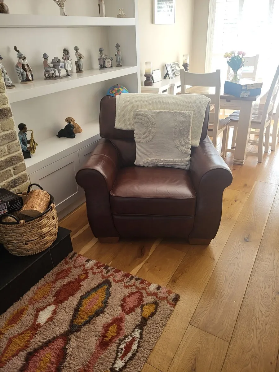 4 piece suite of furniture for sale - Image 1