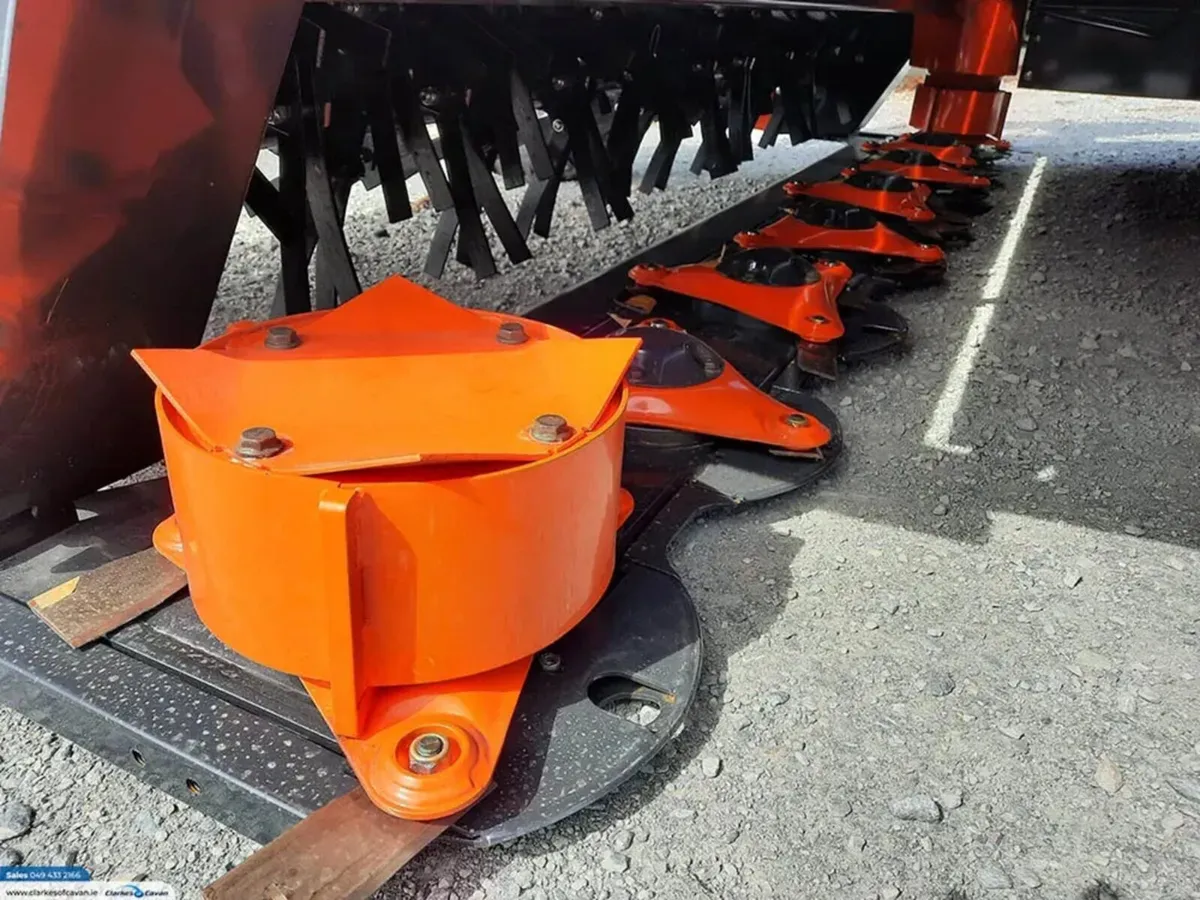 Kubota DMC8032 Trailed Mower - Image 4
