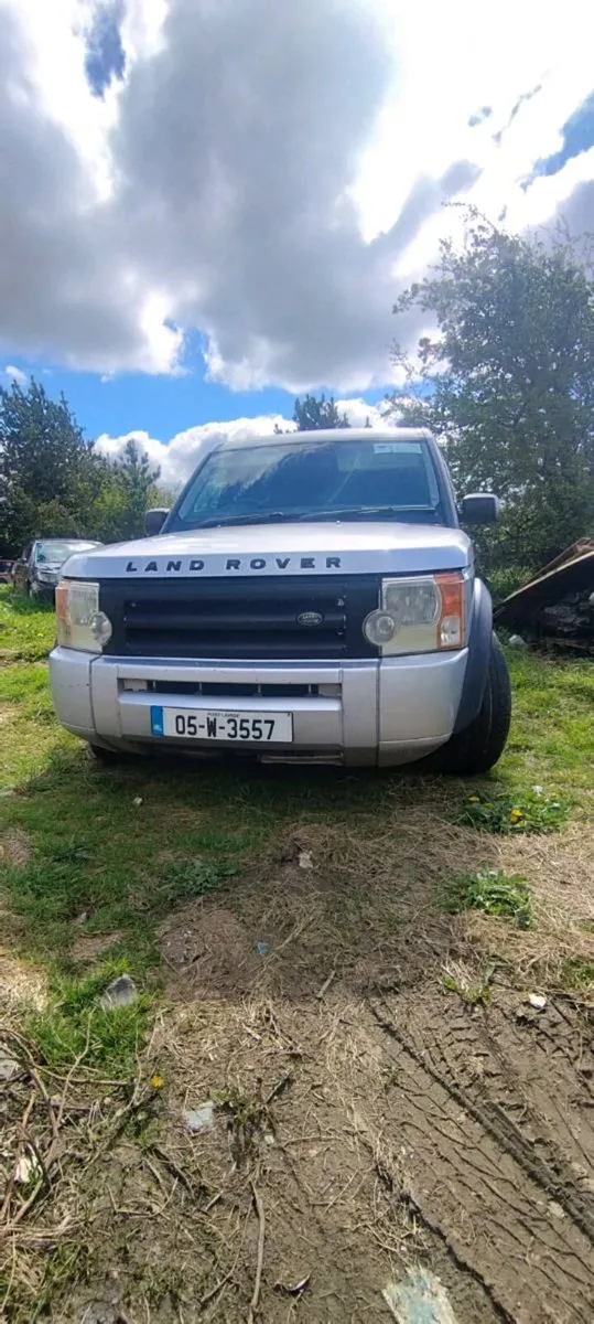 2 Discovery landrovers - Image 1