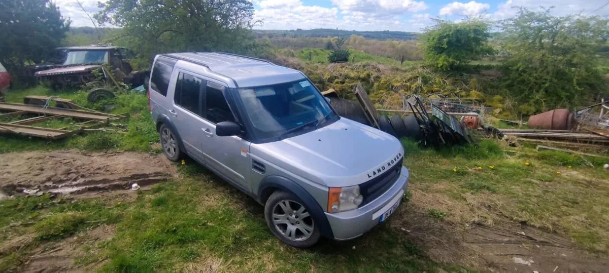 2 Discovery landrovers - Image 3