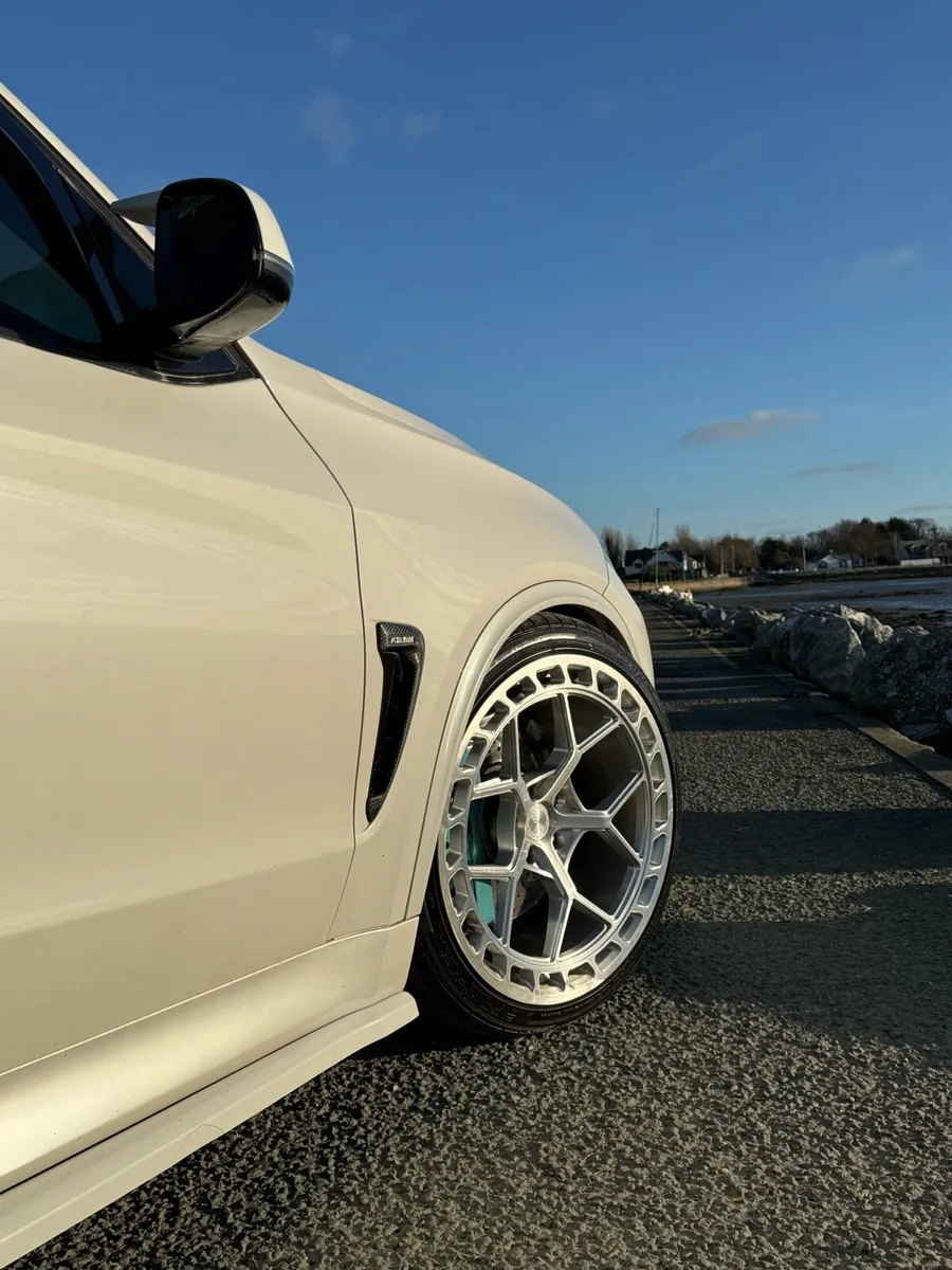 BMW X5 F15 Commercial - Image 4