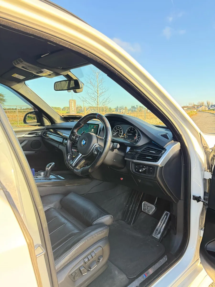 BMW X5 F15 Commercial - Image 2