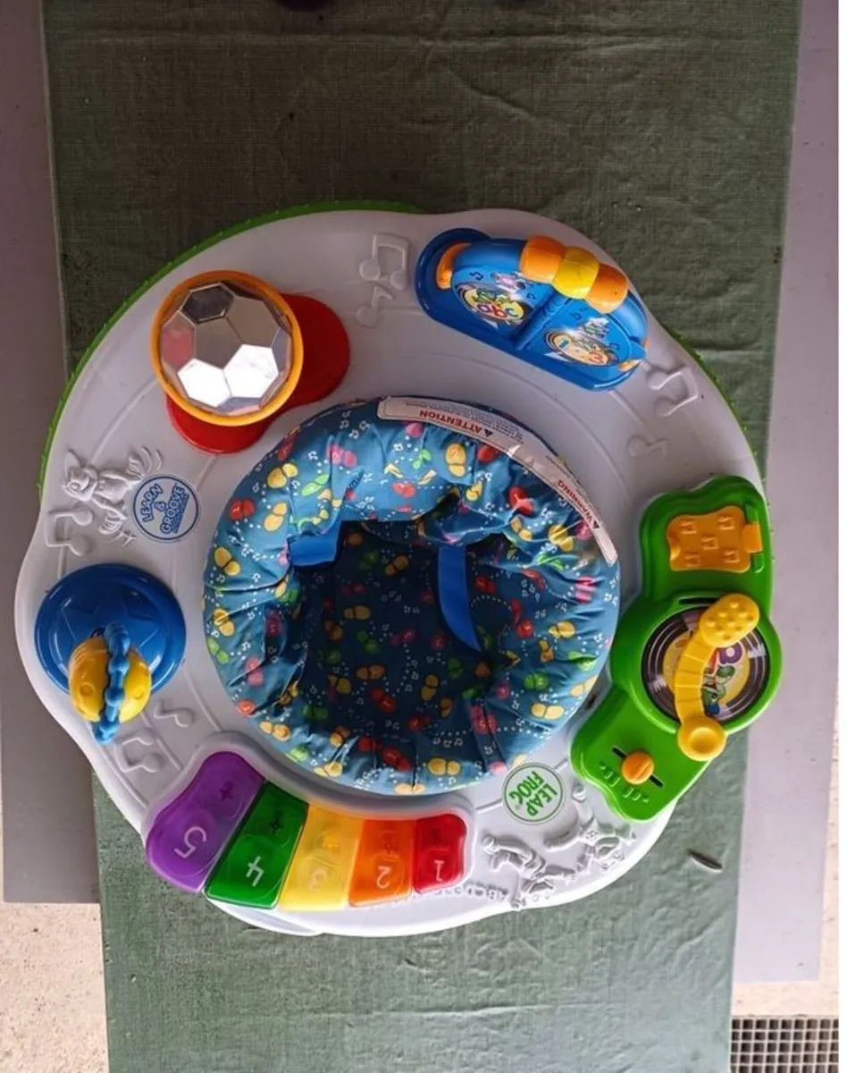 Baby Activity station folds flat easy to store - Image 3