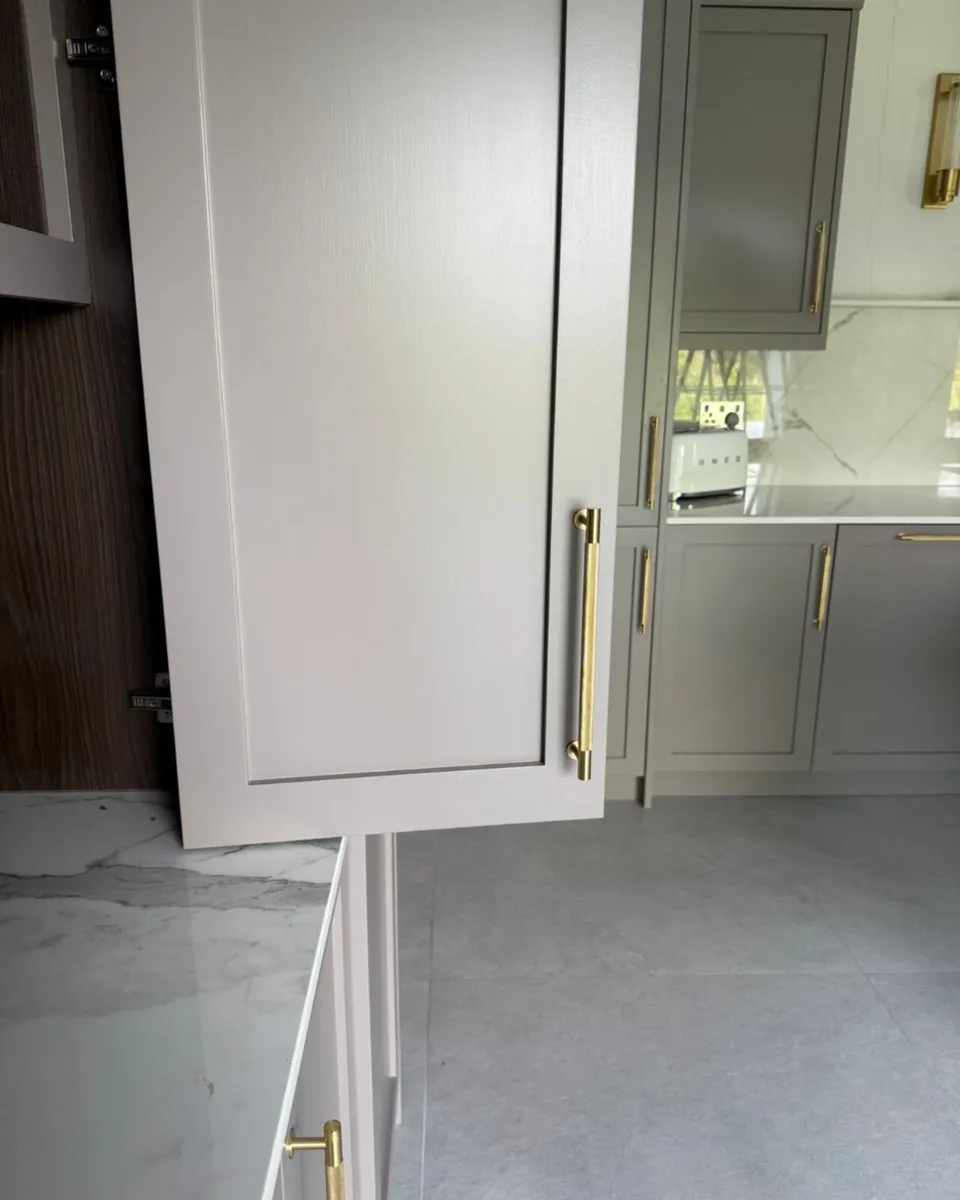 Nearly New Kitchen for Sale – Excellent Condition - Image 4