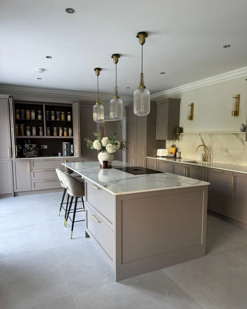 Nearly New Kitchen for Sale – Excellent Condition - Image 1