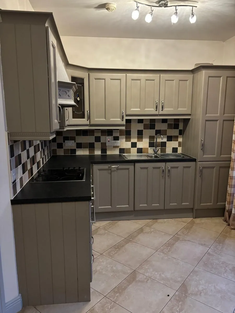 Kitchen Units - Image 4