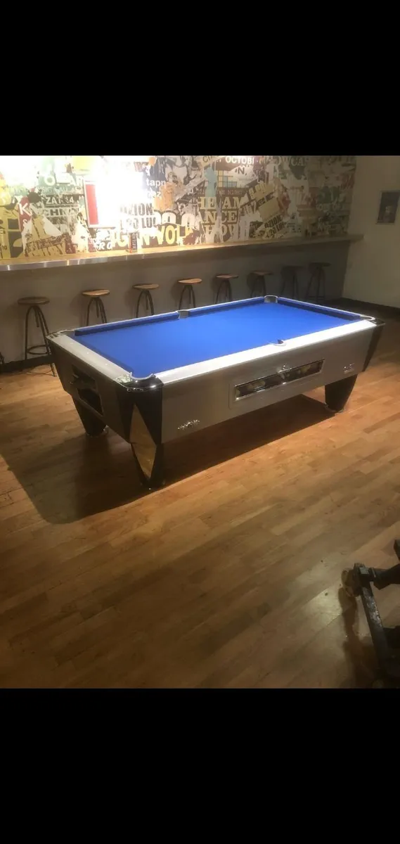Pool table - Image 2