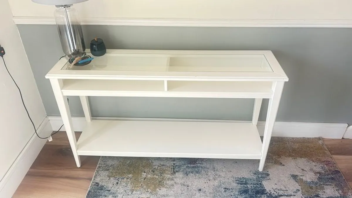 Console table - Image 1
