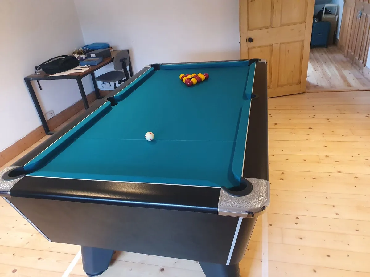Pool table - Image 3