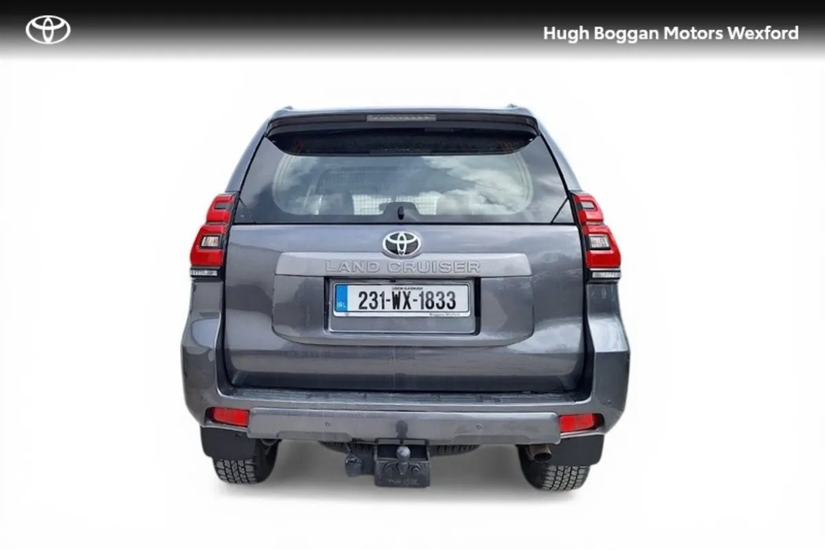 Toyota Land Cruiser + VAT, LOW MILEAGE, LEATHER IN - Image 4