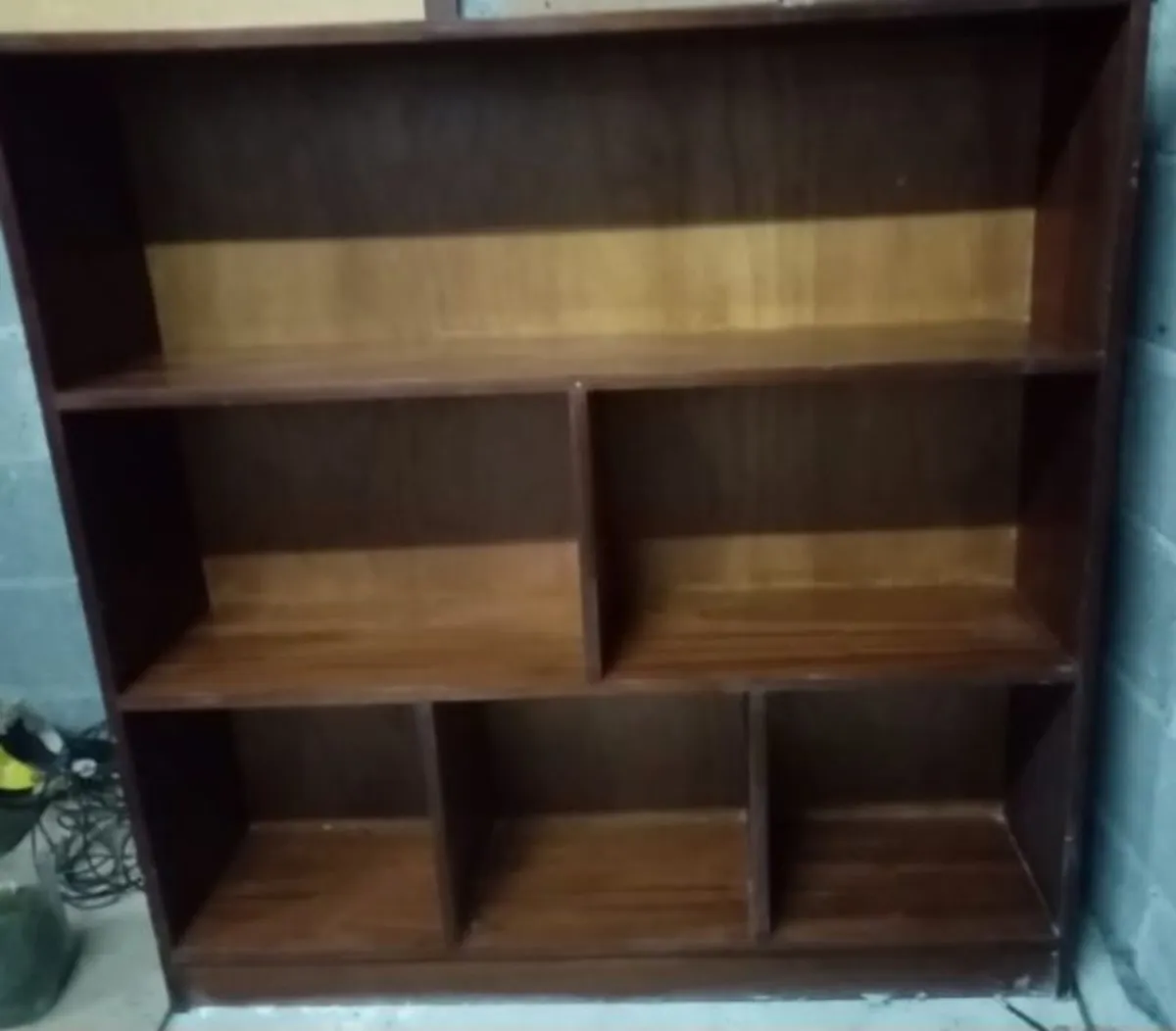 Luxury Solid Mahogany Display Unit / Bookcase... - Image 1