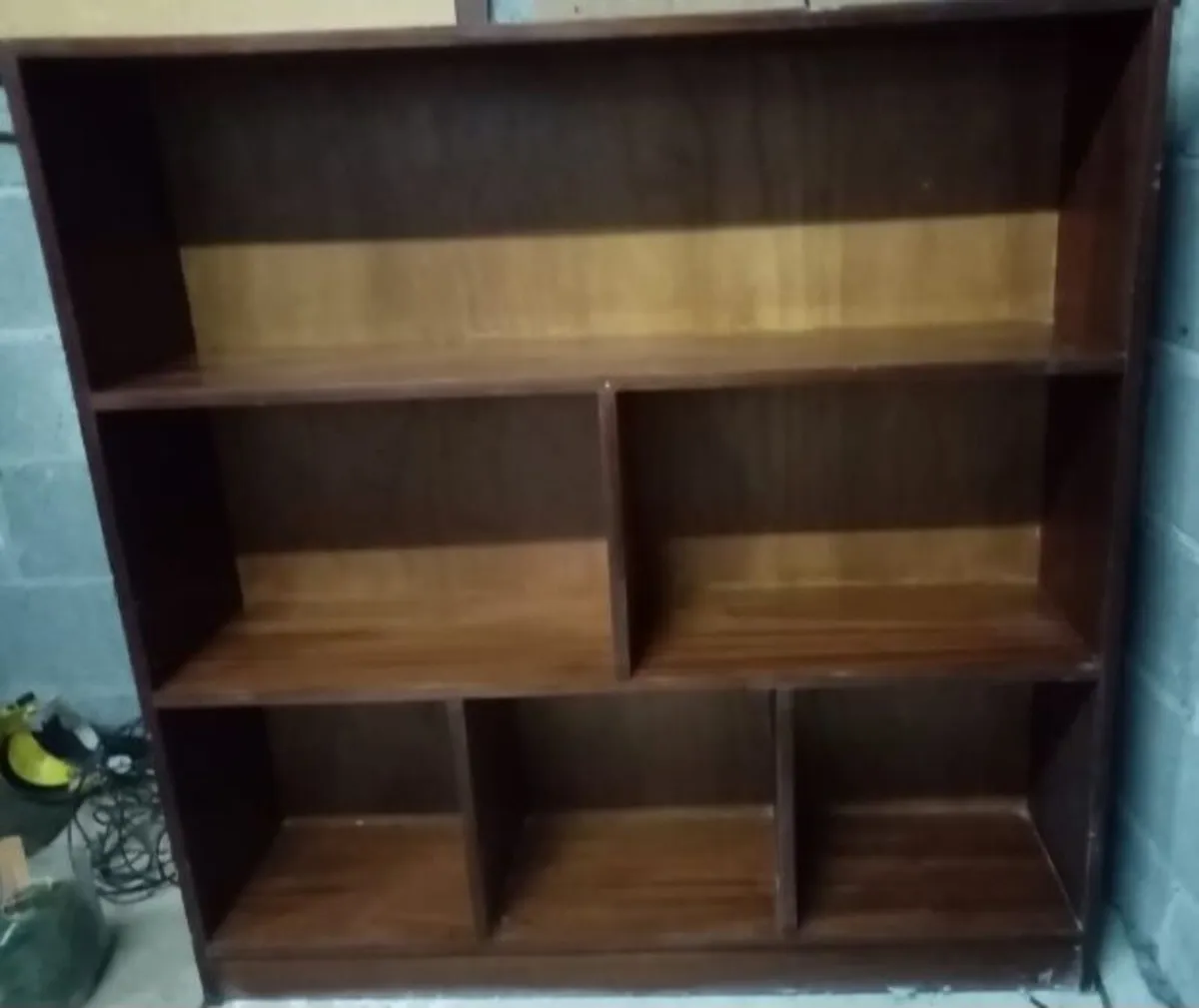Luxury Solid Mahogany Display Unit / Bookcase... - Image 2