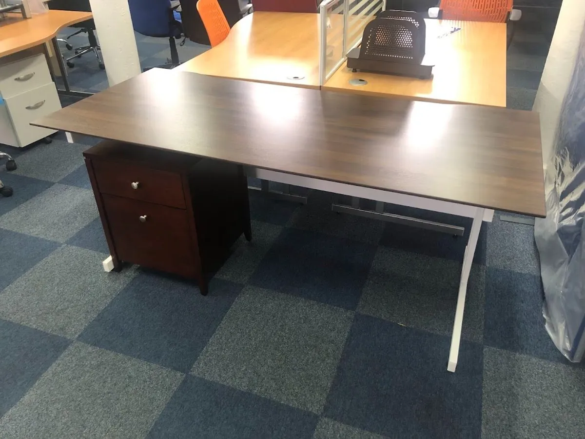 Dark Walnut Scallop Desk & Underdesk Pedestal Set
