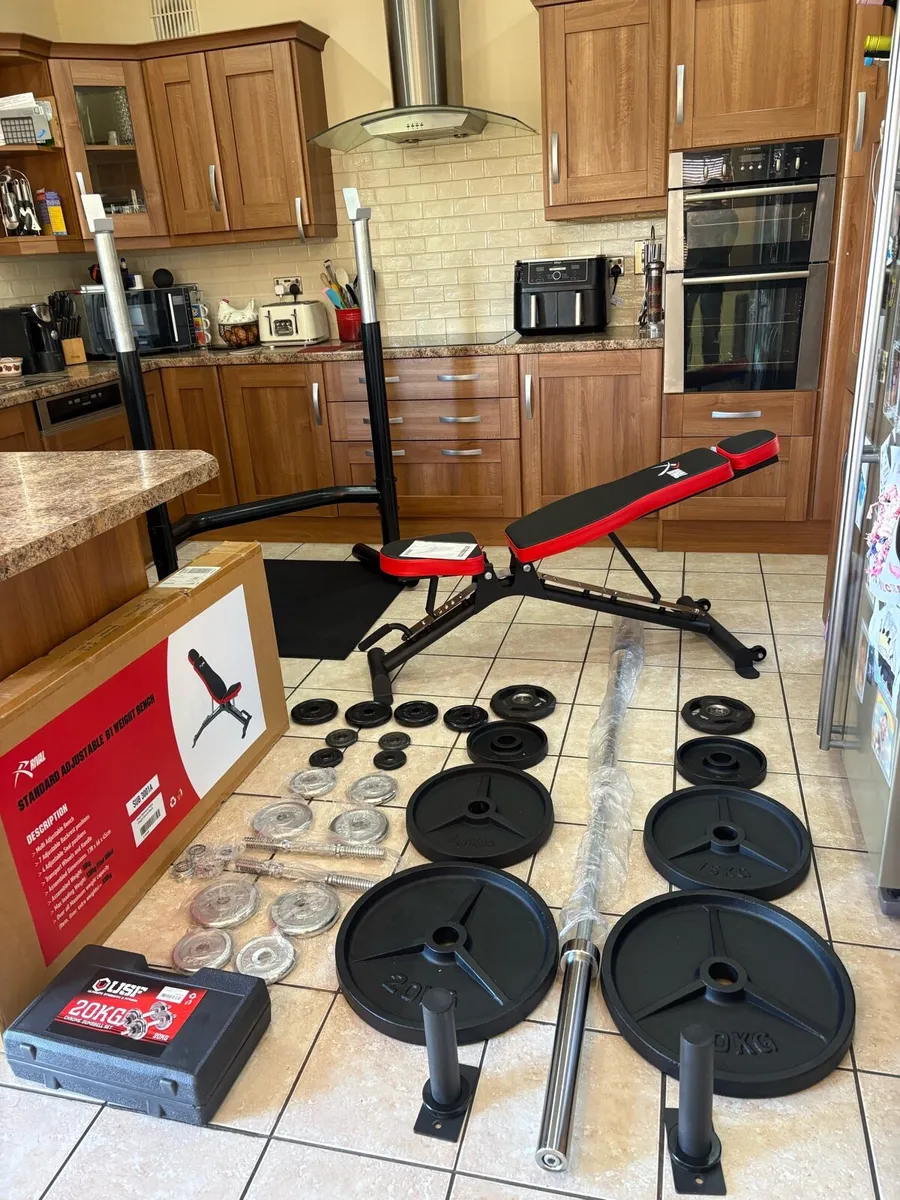 PERFECT GYM WEIGHTLIFTING SET UP, MOSTLY NEW SET!! - Image 1