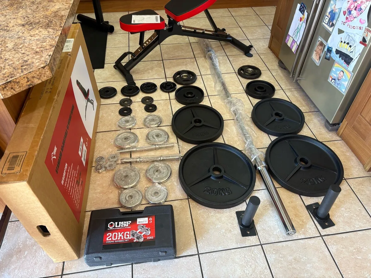 PERFECT GYM WEIGHTLIFTING SET UP, MOSTLY NEW SET!! - Image 2