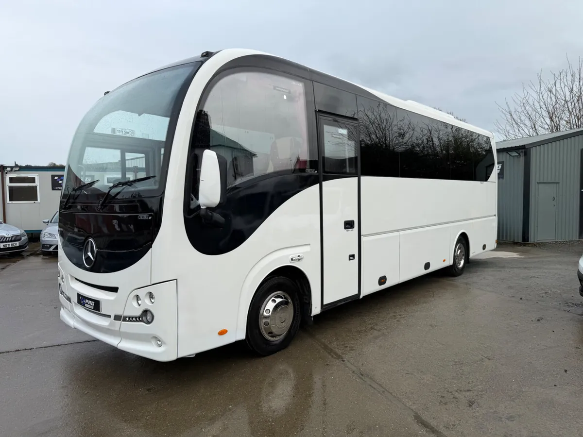 2019 MERCEDES PLAXTON CHEETAH 34 SEATER - Image 1
