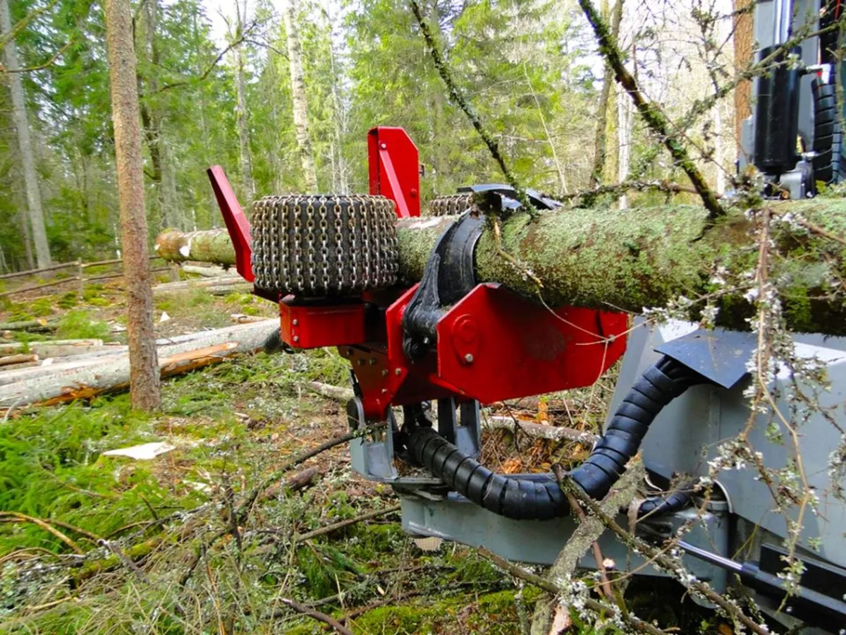 Hypro 755 | High-Performance Forestry Processor - Image 1