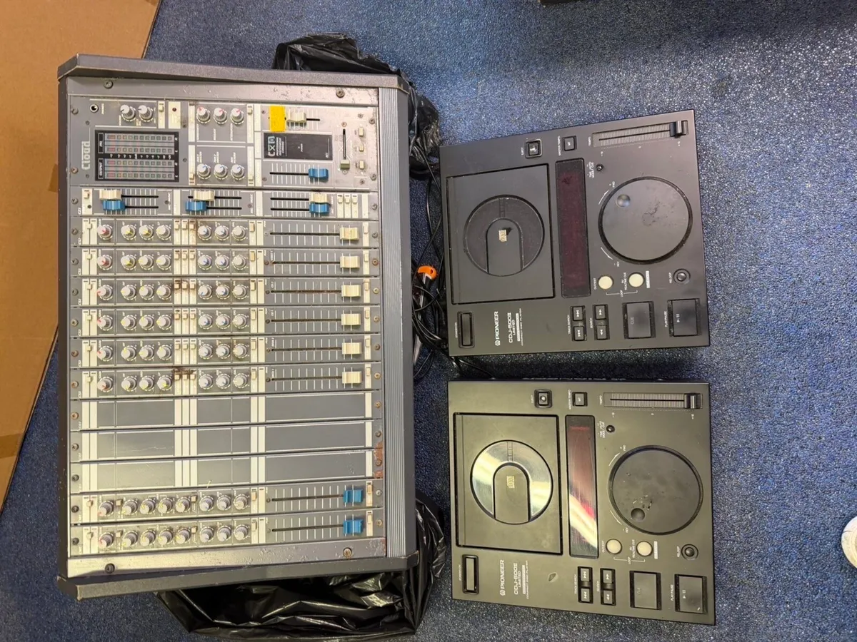 Pioneer CDJ-500 II Limited (x2) + Cloud Mixer - Image 1