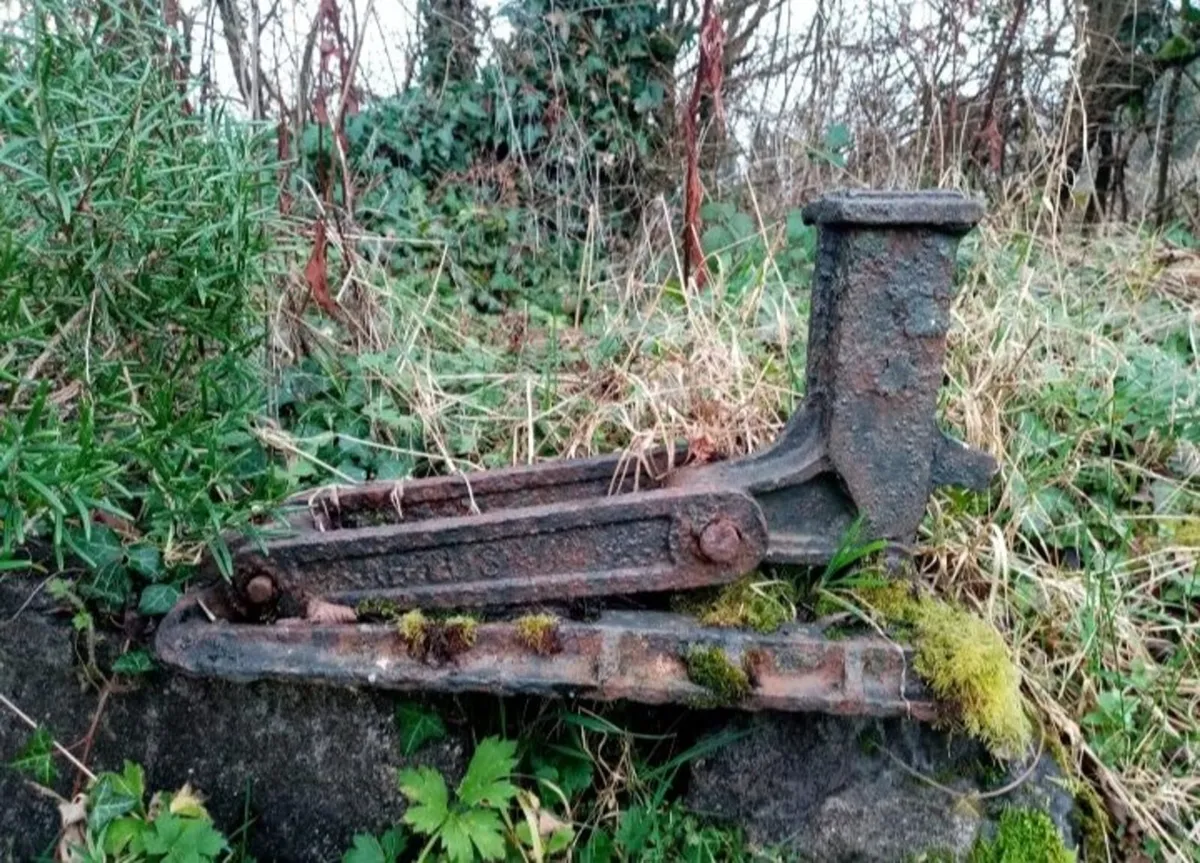 19th Century Victorian Cast Iron Railway... - Image 1