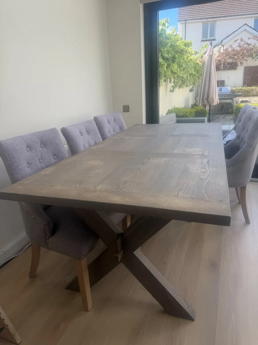 Table and 6 chairs - Image 4