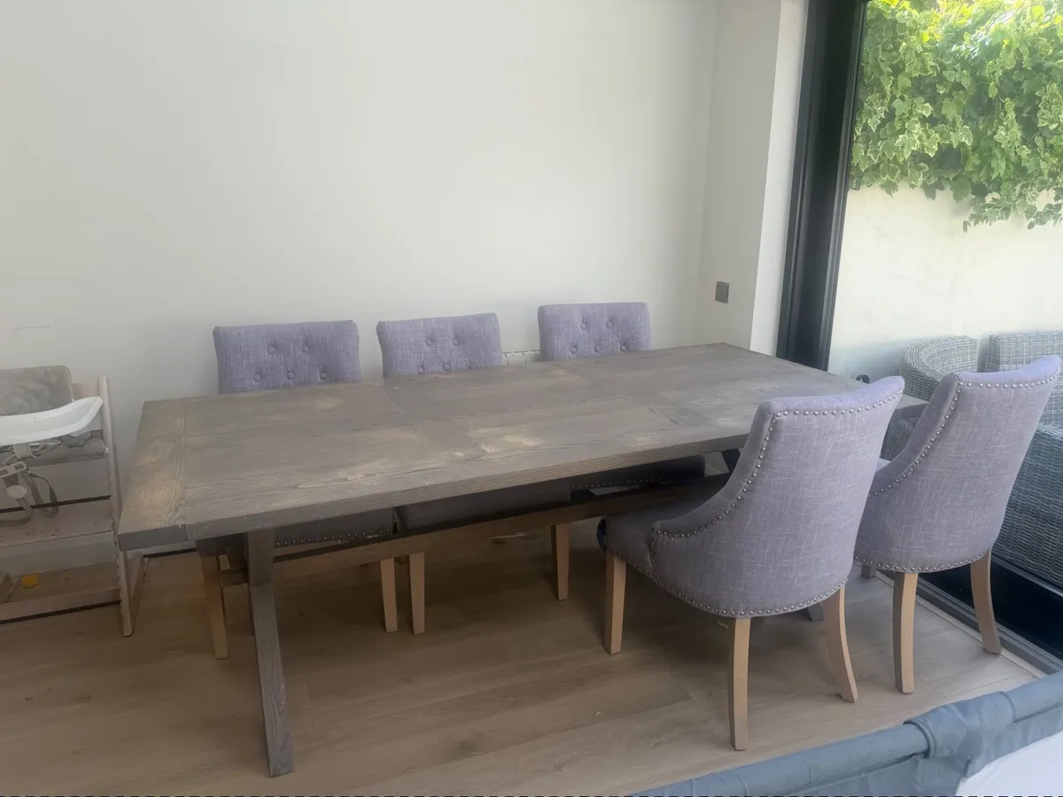 Table and 6 chairs - Image 3