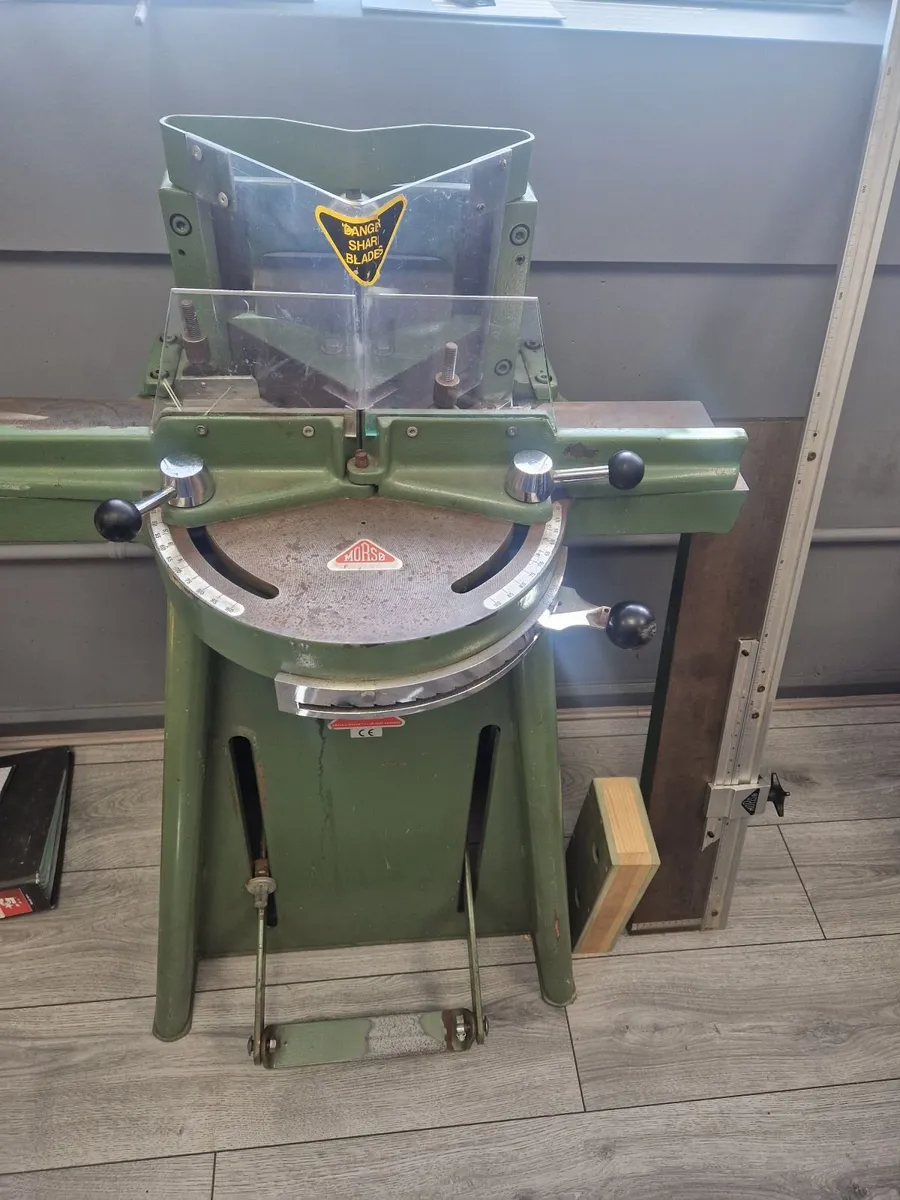 Picture framing equipment - Image 2