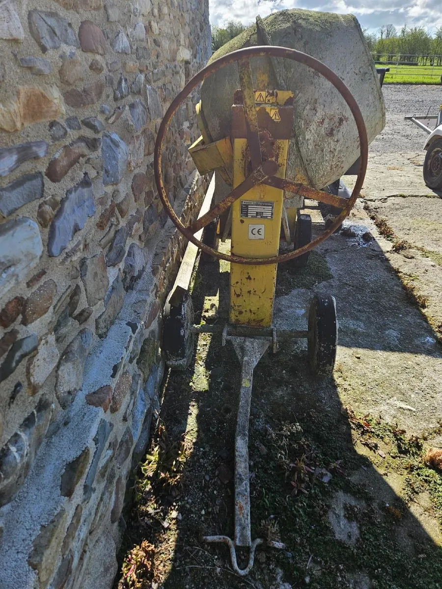 Large Capacity Cement Mixer - Image 2