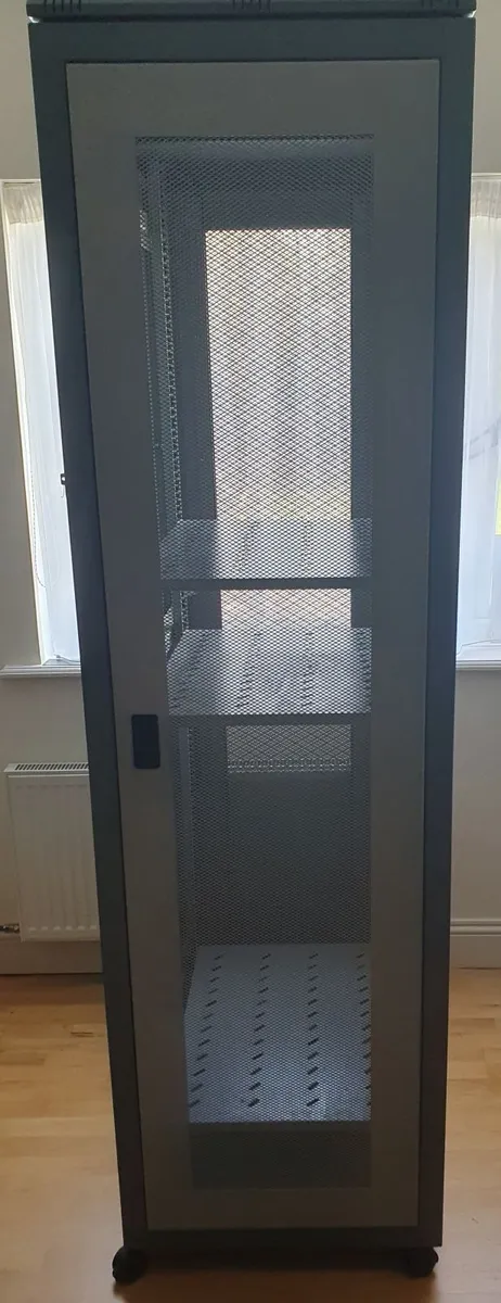 Computer Cabinet - Image 1