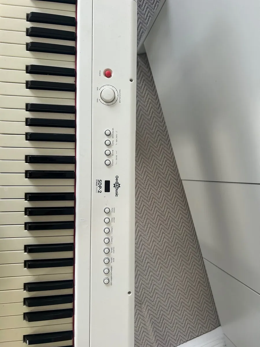 SDP-2 Gear4music electric stage piano - Image 1