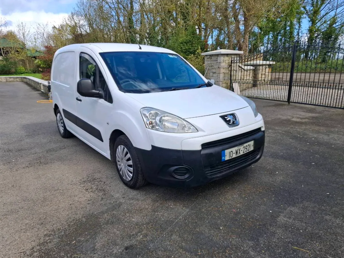 2010 Peugeot Partner - Image 2