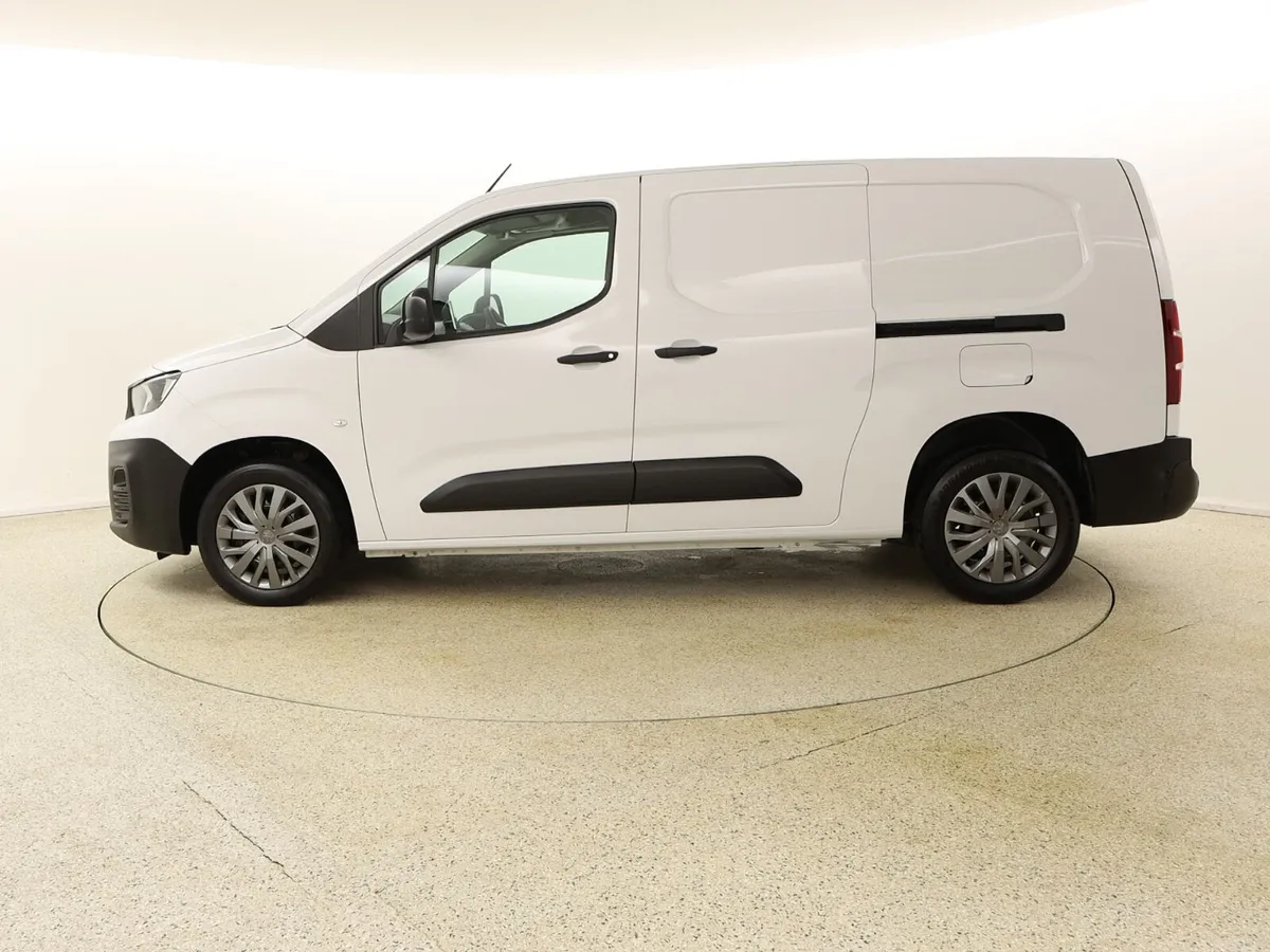 2022 Peugeot Partner 1.5 HDI Professional XL LWB - Image 4