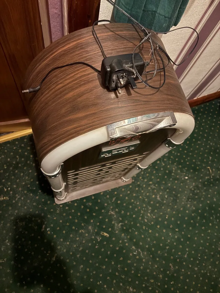 Itek- Jukebox Bluetooth and FM - Image 2