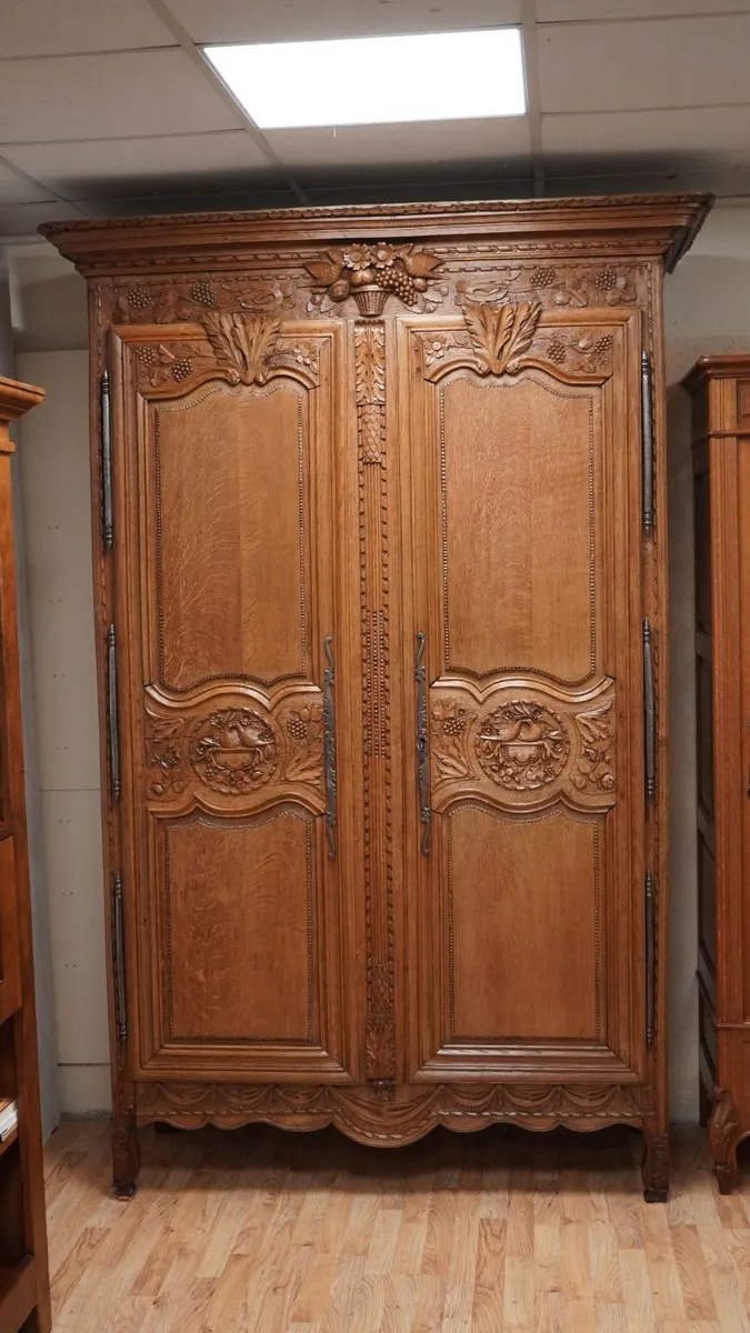 Antique French Oak Armoire / Wardrobe - Image 2