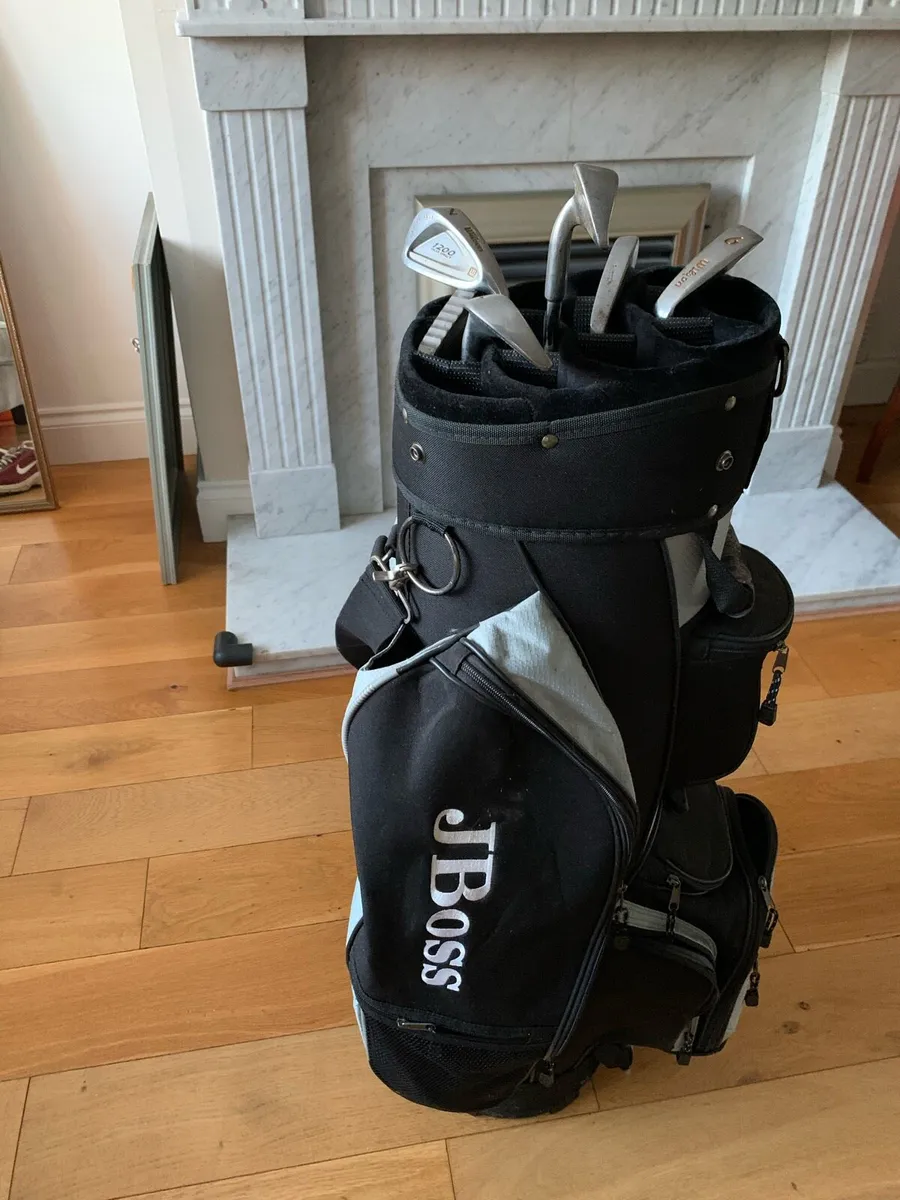 Golf Bag Ladies with some clubs - Image 1