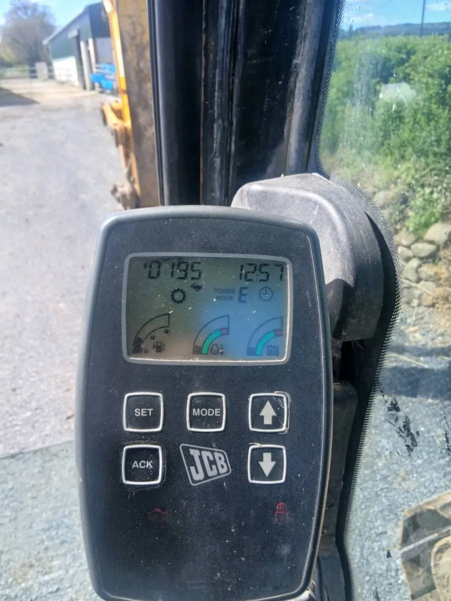 Jcb Js130 - Image 4