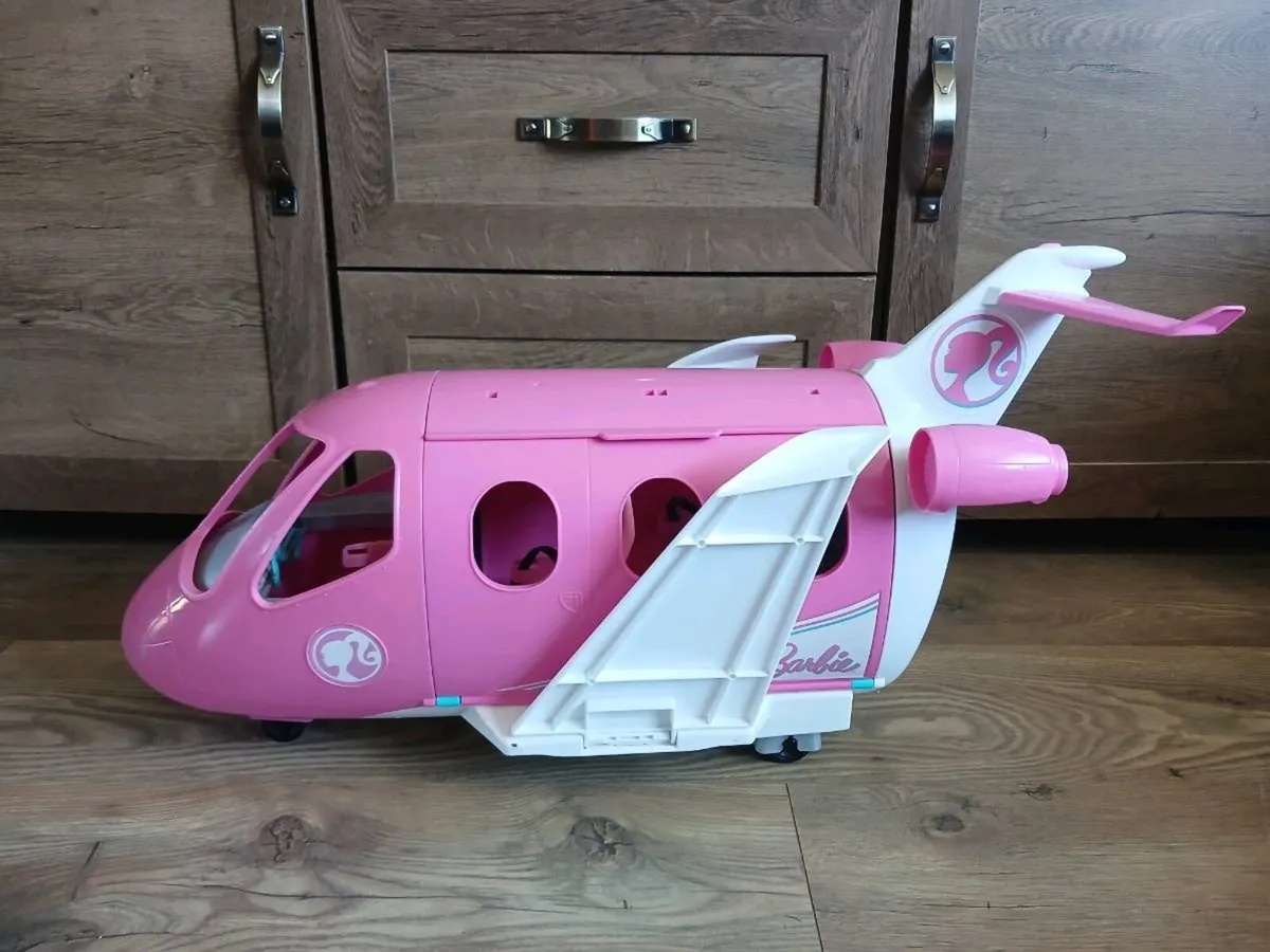 Barbie aeroplane - Image 1