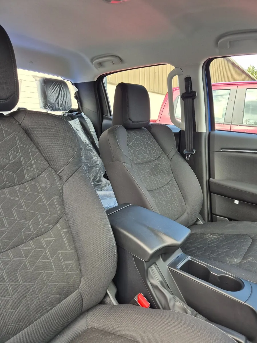 ISUZU DMAX L - Image 3