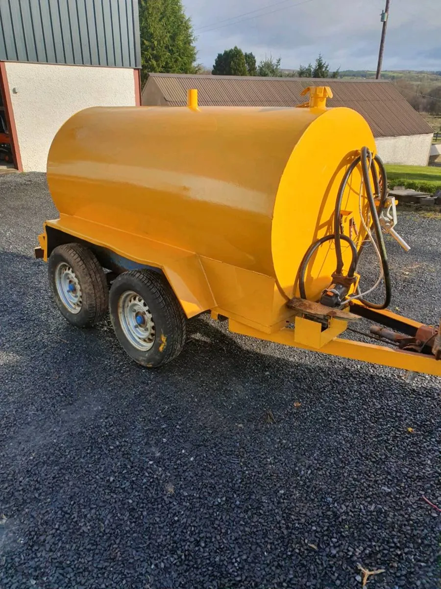 Fuel Bowser - Image 1