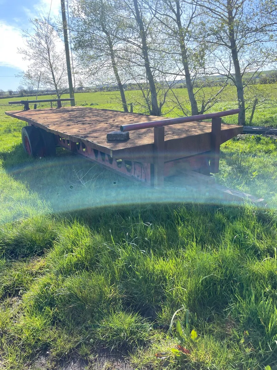 Bale trailer - Image 2