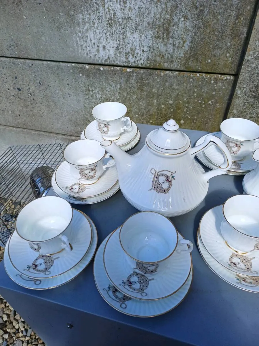 Vintage Royal Tara Broach Teaset - Image 2