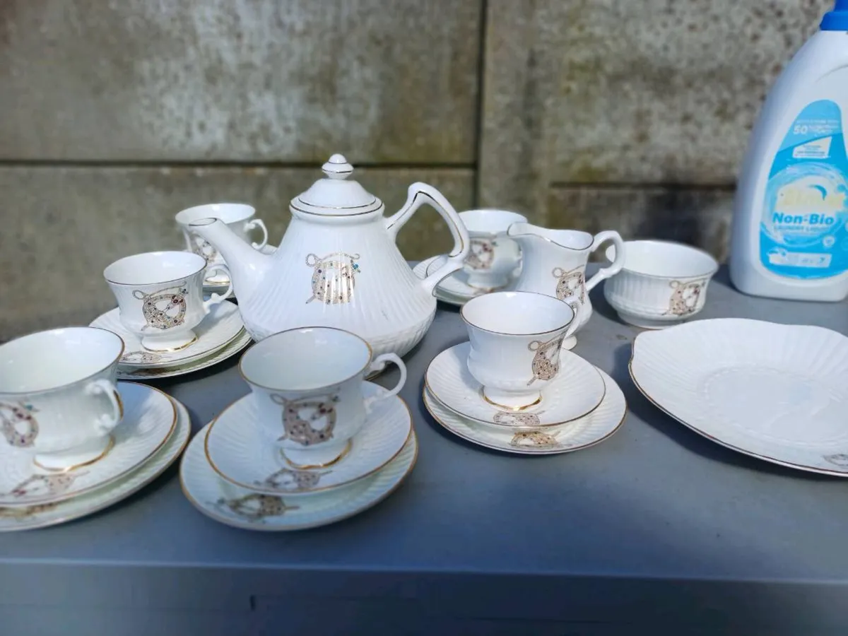 Vintage Royal Tara Broach Teaset - Image 3