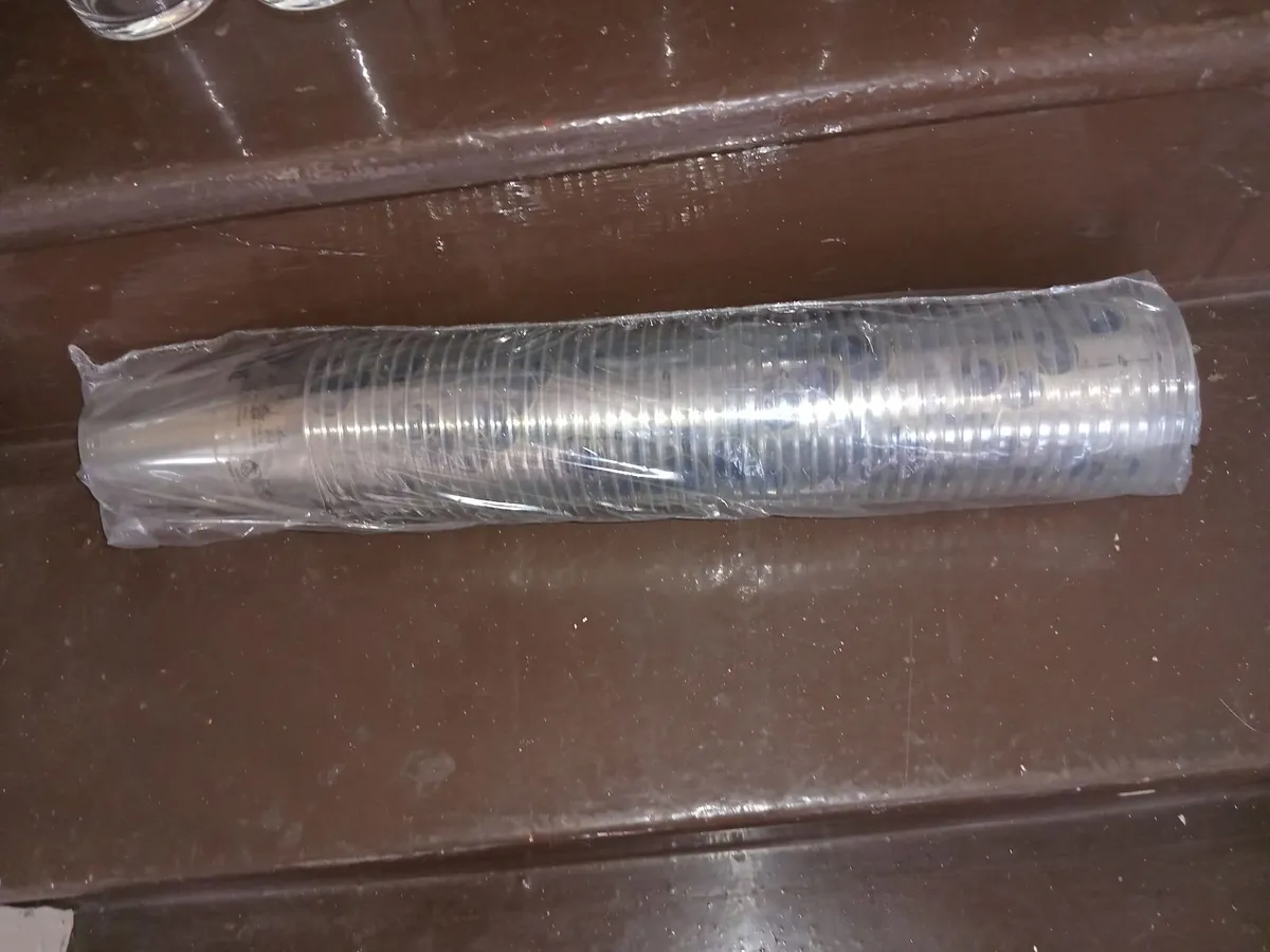 55 GLASSES & 50 NEW PLASTIC ROCKSHORE PINT GLASSES - Image 2