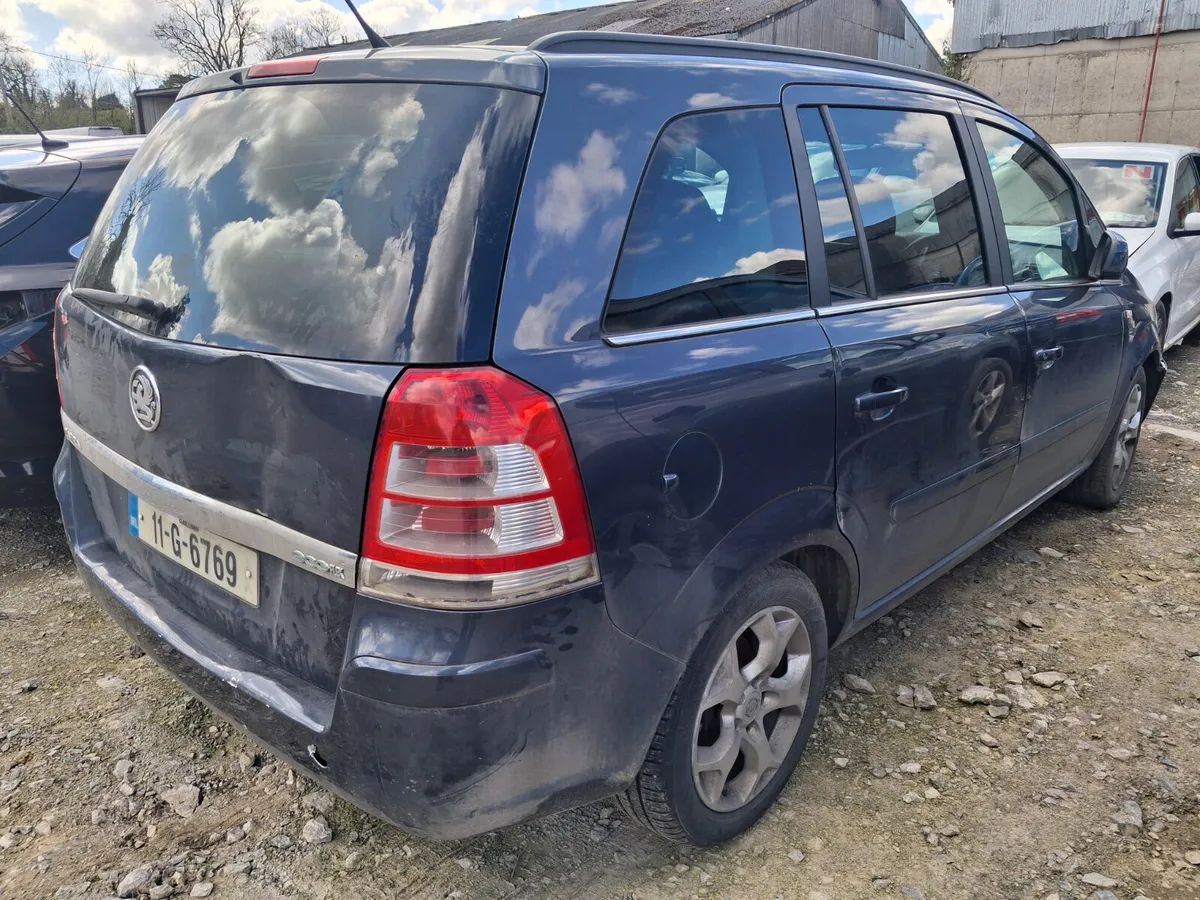 2011 Opel Zafira parts - Image 4