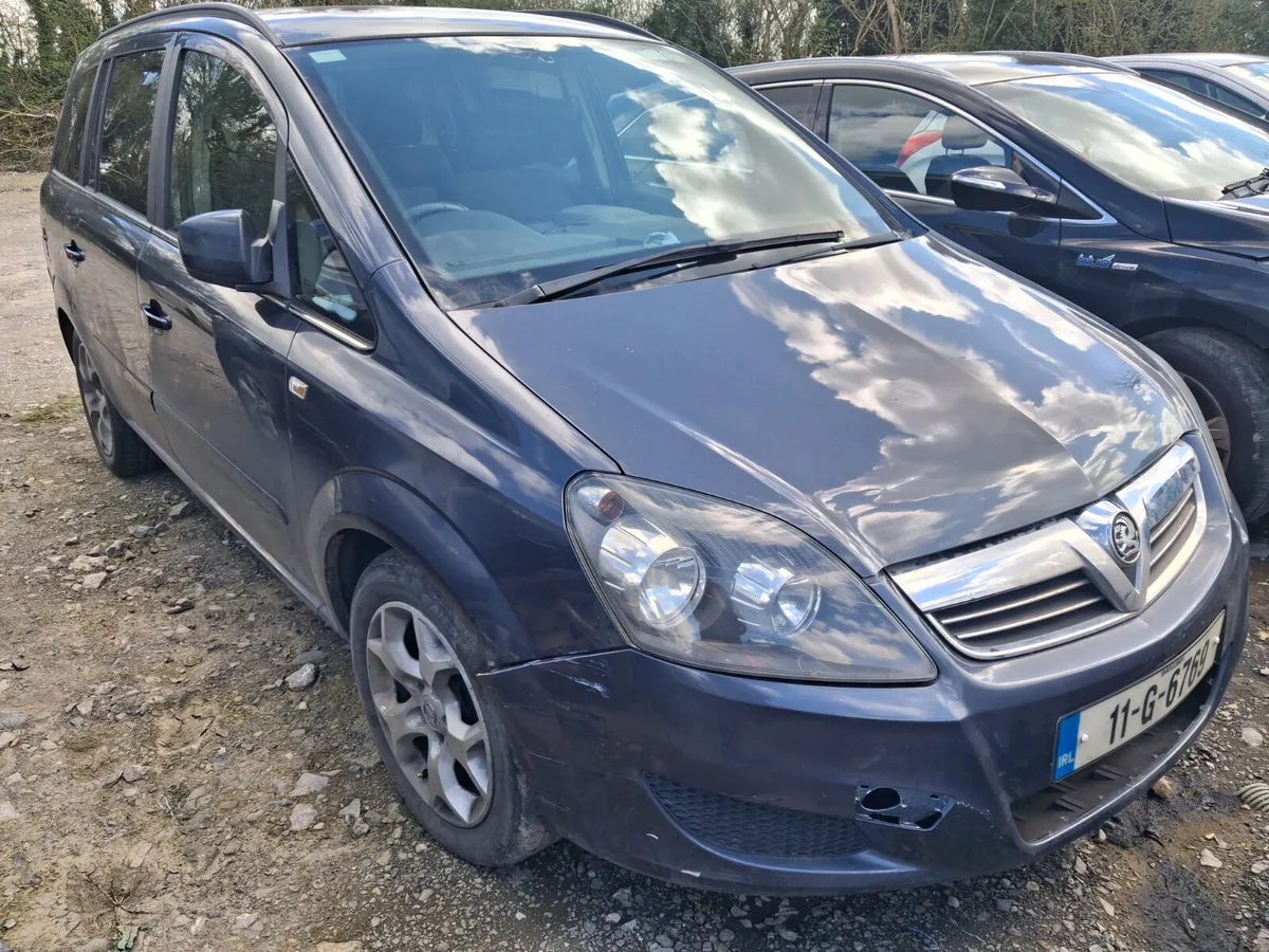 2011 Opel Zafira parts - Image 1