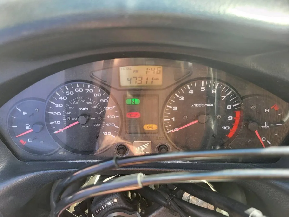 2011 Honda Deauville - Image 3