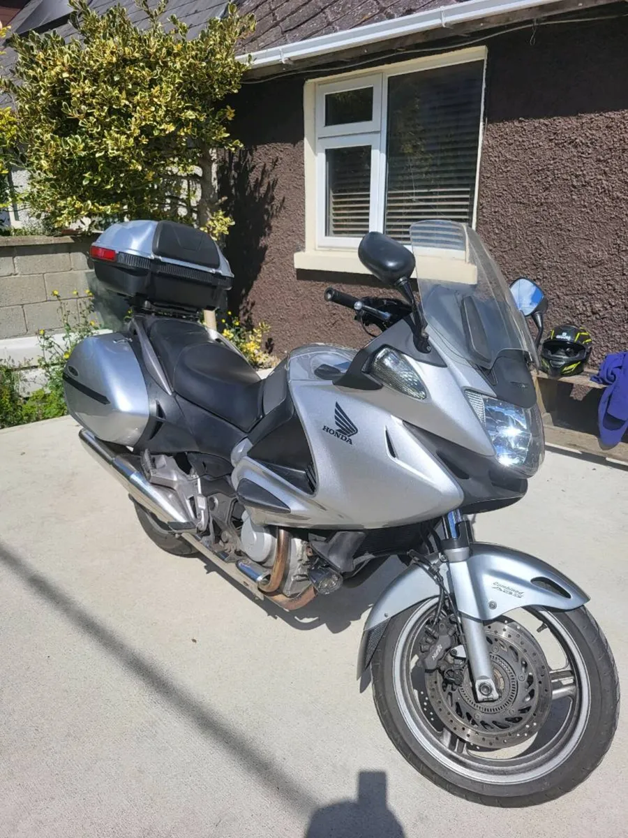 2011 Honda Deauville - Image 1