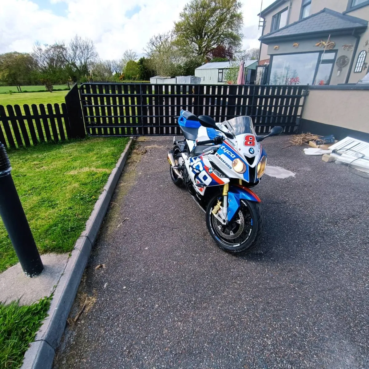 2011 BMW S1000RR - Image 4