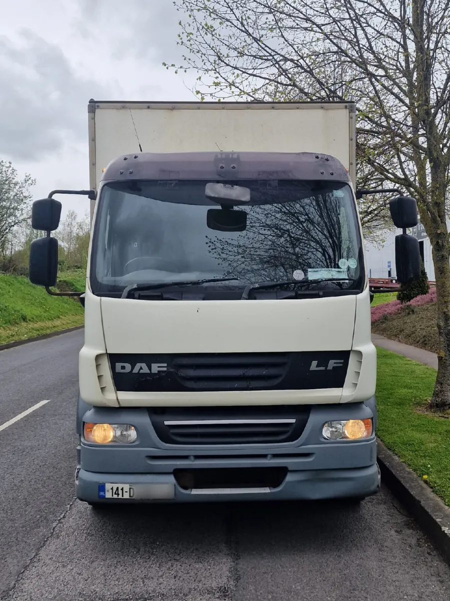 DAF LF250 Box with Tail Lift - Image 2