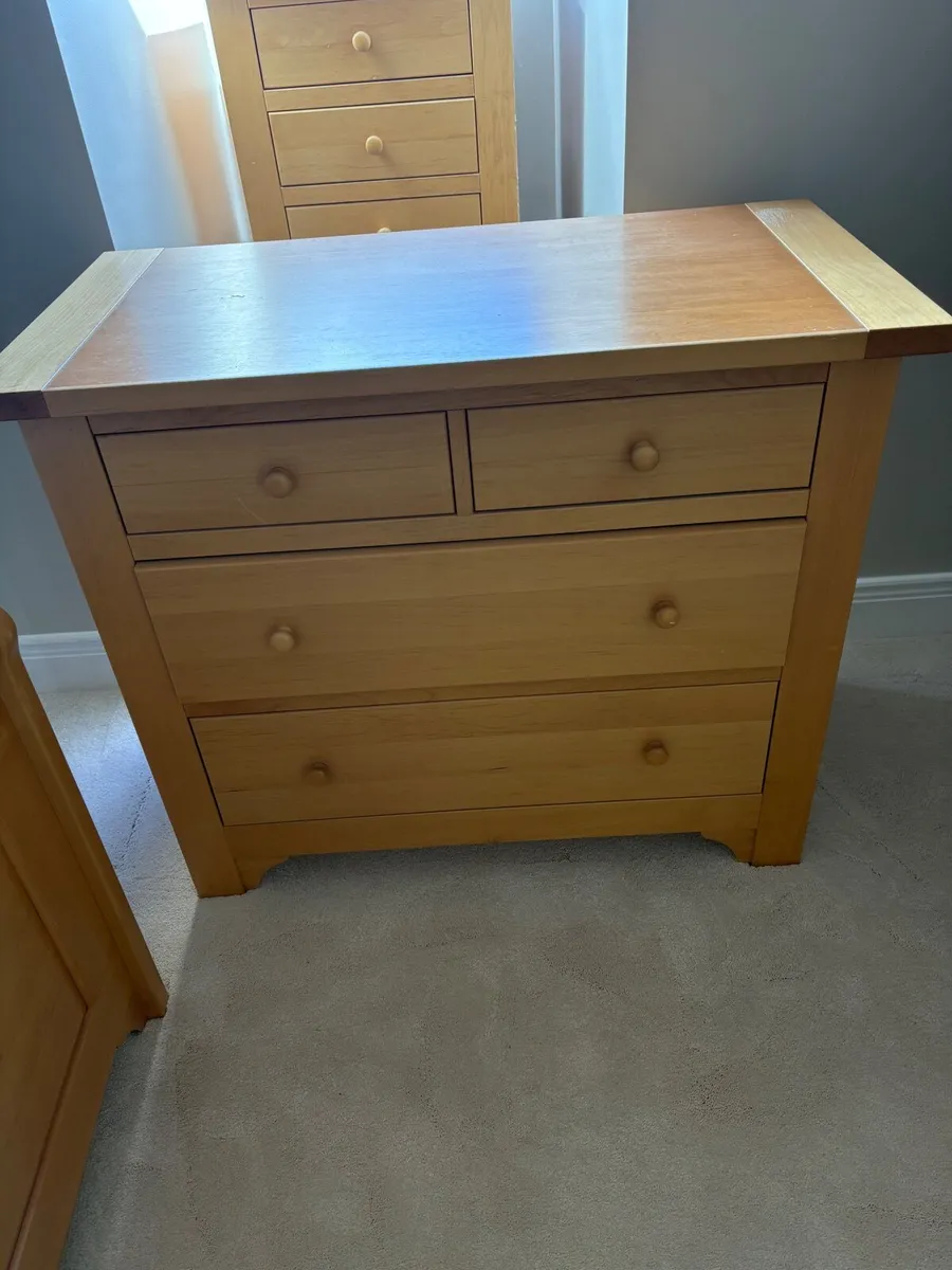Chest of drawers - Image 1